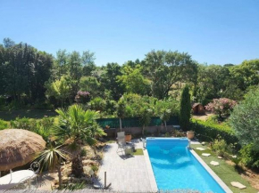 Superbe appartement au calme avec piscine